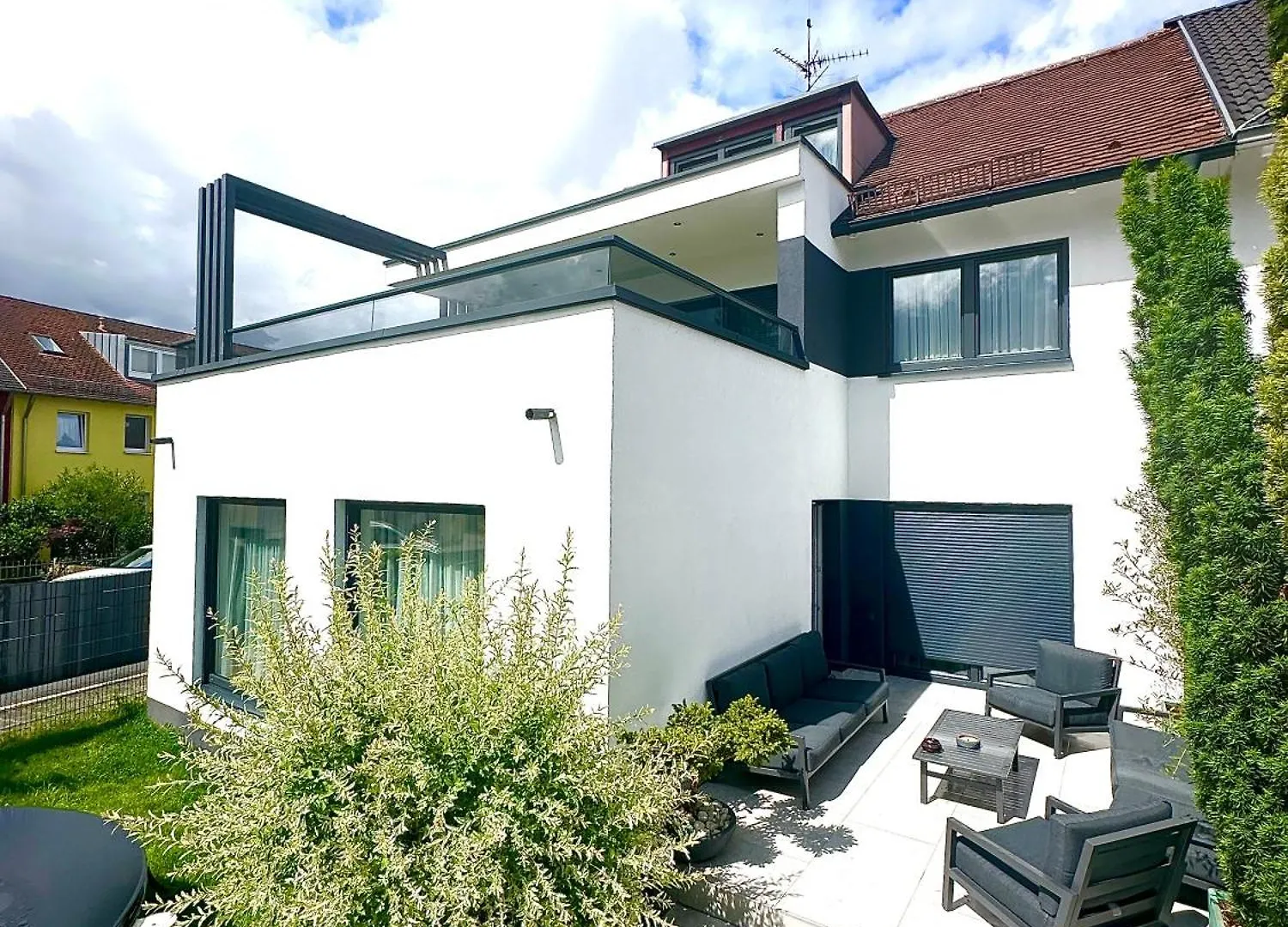 Dayyounglife Mit Terrasse Grill Parkplatz Nuremberg